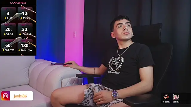 Snapshot of Jey_keler1 chatting on December 1, 12:28 pm Jey keler1 online show from December 1, 12:28 pm