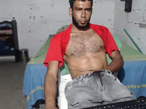 Snapshot of erik_alexander chatting on March 2, 5:01 am erik alexander online show from March 2, 5:01 am