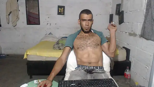 Snapshot of erik_alexander chatting on November 20, 4:57 am erik alexander online show from November 20, 4:57 am