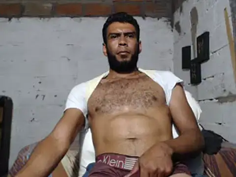 Snapshot of erik_alexander chatting on February 4, 6:04 am erik alexander online show from February 4, 6:04 am