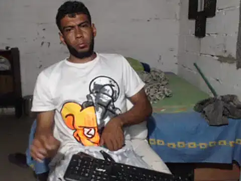 Snapshot of erik_alexander chatting on February 22, 7:45 am erik alexander online show from February 22, 7:45 am