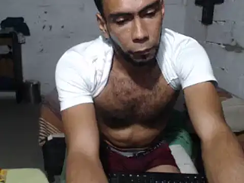 Snapshot of erik_alexander chatting on February 13, 6:30 am erik alexander online show from February 13, 6:30 am