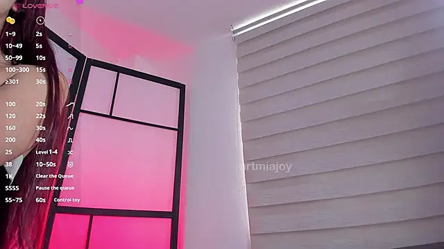 artmiaa online show from April 14, 12:43 pm