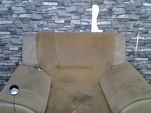 Snapshot of Naughtyy_xx chatting on June 10, 8:15 am Naughtyy xx online show from June 10, 8:15 am
