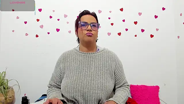 hazel 34 online show from January 17, 8:51 am