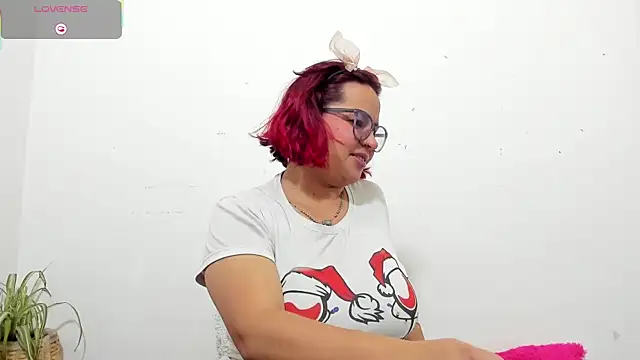 hazel 34 online show from April 12, 8:39 am