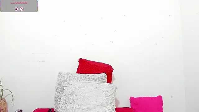 hazel 34 online show from April 15, 8:53 am