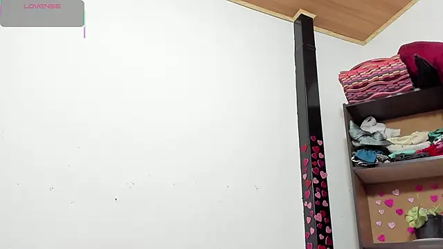 hazel 34 online show from March 1, 8:58 am