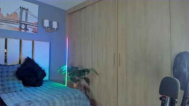 Bambi gurl online show from November 25, 12:22 am