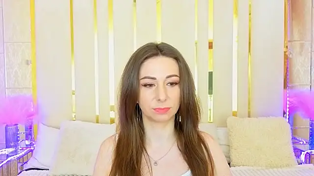 KimmmLi online show from May 27, 11:06 am