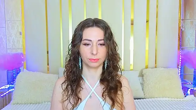 KimmmLi online show from June 1, 6:02 am