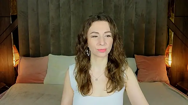 KimmmLi online show from December 3, 2:16 pm