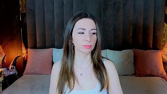 KimmmLi online show from December 16, 2:10 pm