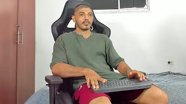 joris vo online show from December 2, 8:28 pm