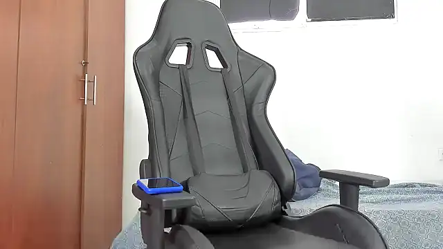 joris vo online show from December 9, 4:26 pm