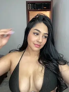 Snapshot of Charlotte_cutee18 chatting on October 2, 10:35 pm Charlotte cutee18 online show from October 2, 10:35 pm