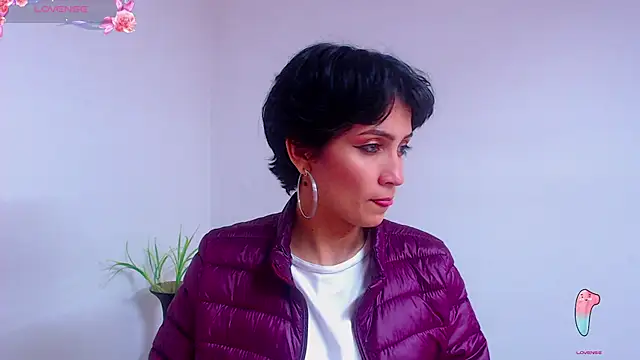 Hannaaaa   online show from December 16, 8:37 pm