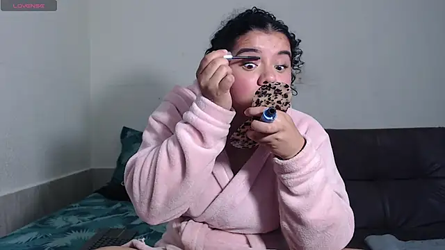 Snapshot of agata_22 chatting on November 25, 11:48 pm agata 22 online show from November 25, 11:48 pm