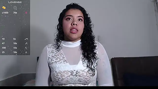 Snapshot of agata_22 chatting on January 31, 2:26 am agata 22 online show from January 31, 2:26 am