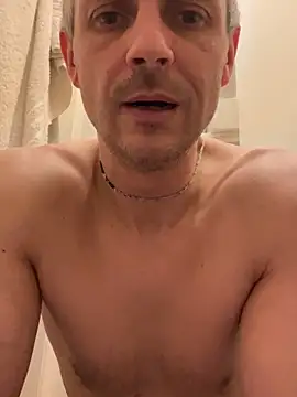 Snapshot of Arthur2288@xh chatting on February 2, 5:45 pm Arthur2288xh online show from February 2, 5:45 pm