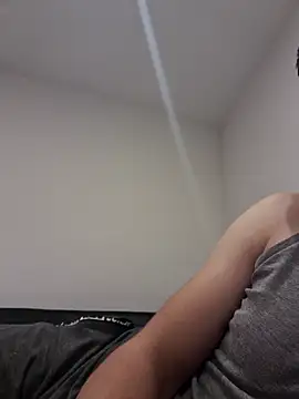 suarez1235 online show from November 14, 10:57 pm