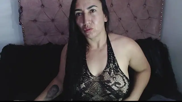 missbella1 online show from April 7, 8:32 pm