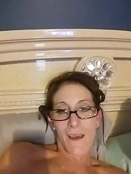 Longtoes45 online show from March 2, 3:13 am