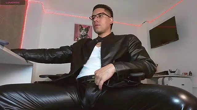 Thonydupont online show from December 5, 9:12 pm