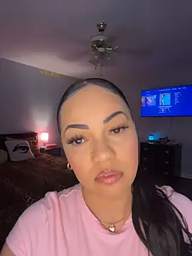 DestineeJayde online show from March 18, 4:15 am