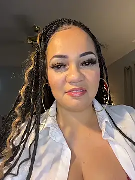 Snapshot of DestineeJayde chatting on November 22, 6:01 am DestineeJayde online show from November 22, 6:01 am