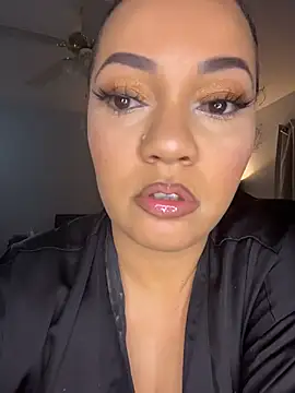 Snapshot of DestineeJayde chatting on October 23, 4:55 am DestineeJayde online show from October 23, 4:55 am