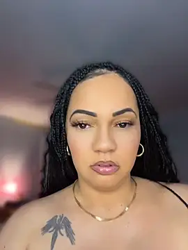 DestineeJayde online show from April 13, 3:43 am