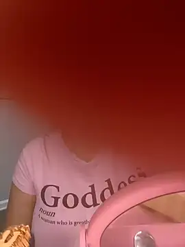 Snapshot of DestineeJayde chatting on October 9, 4:13 am DestineeJayde online show from October 9, 4:13 am