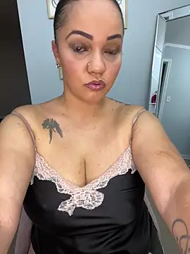 Snapshot of DestineeJayde chatting on September 9, 6:23 am DestineeJayde online show from September 9, 6:23 am