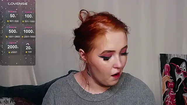 Snapshot of IrinaArt chatting on December 1, 12:11 am IrinaArt online show from December 1, 12:11 am