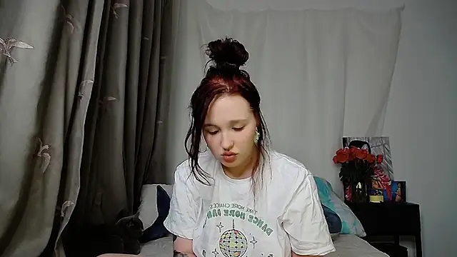 Snapshot of IrinaArt chatting on March 22, 8:48 pm IrinaArt online show from March 22, 8:48 pm