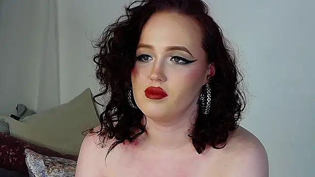 Snapshot of IrinaArt chatting on December 23, 1:08 am IrinaArt online show from December 23, 1:08 am