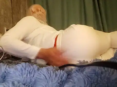 BigAssKi online show from September 28, 10:39 pm