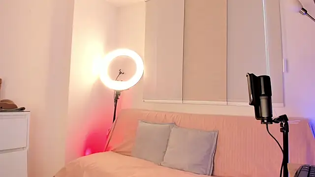 miaa daniels online show from November 23, 12:15 pm