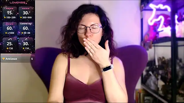 vaders daughter online show from December 22, 7:36 pm