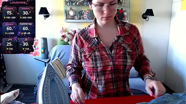 vaders daughter online show from May 4, 9:56 am