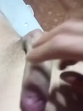 Snapshot of El22_1431 chatting on November 28, 5:18 am El22 1431 online show from November 28, 5:18 am