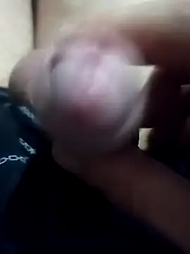 Snapshot of El22_1431 chatting on January 18, 2:47 am El22 1431 online show from January 18, 2:47 am