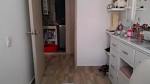 Barbie girl 69 online show from February 12, 3:12 pm