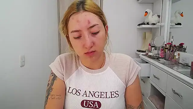 Barbie girl 69 online show from January 14, 2:09 pm