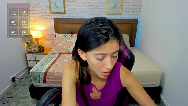 julieth love  online show from September 14, 1:33 pm