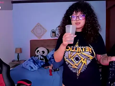 julieth love  online show from October 10, 11:27 pm