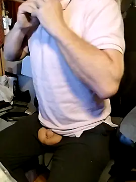 Snapshot of Tigerhill2023 chatting on September 17, 7:05 pm Tigerhill2023 online show from September 17, 7:05 pm