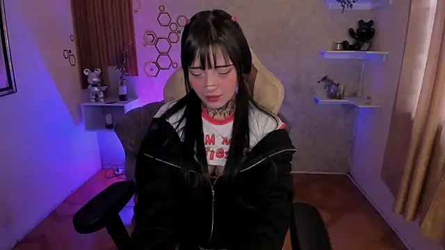 mia catt05 online show from November 14, 4:43 pm