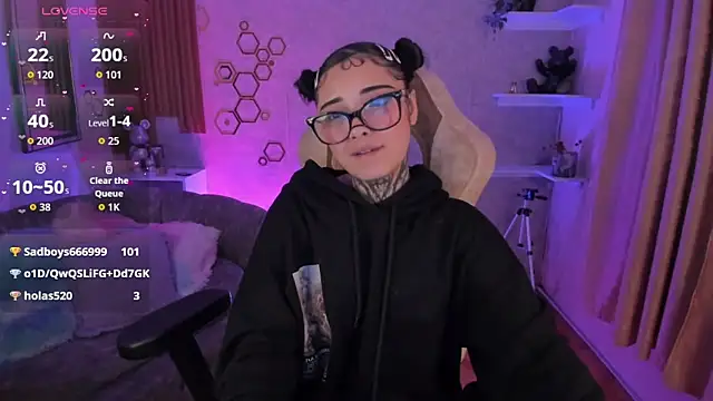 Snapshot of mia_catt05 chatting on February 15, 7:09 am mia catt05 online show from February 15, 7:09 am